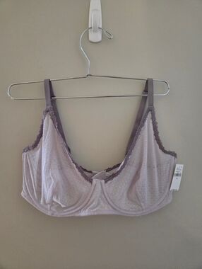 Light Lavender Underwire Bra with Lace Trim - Women Intimates